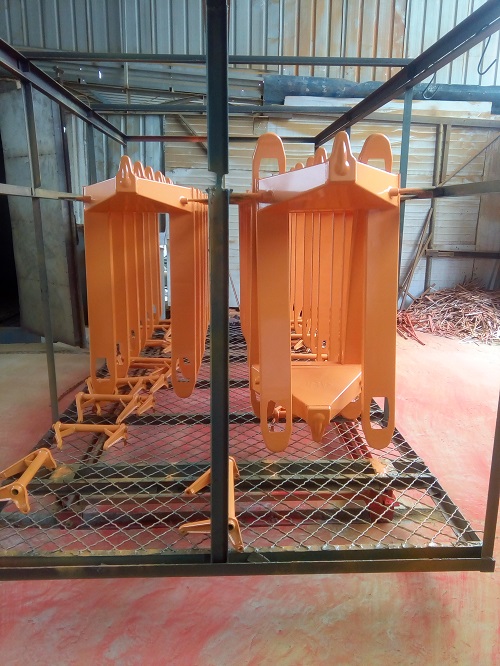 液压手动地牛生产喷漆环节--168飞艇开奖官网开奖记录查询结果--小型搅拌机|石材夹具|手动叉车|液压堆高车