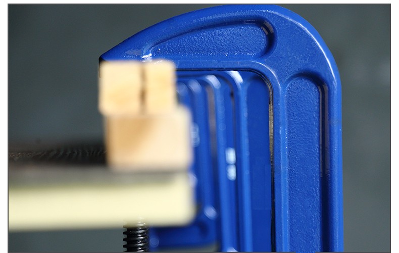 如何选择吊装大理石板材专用夹持工具？