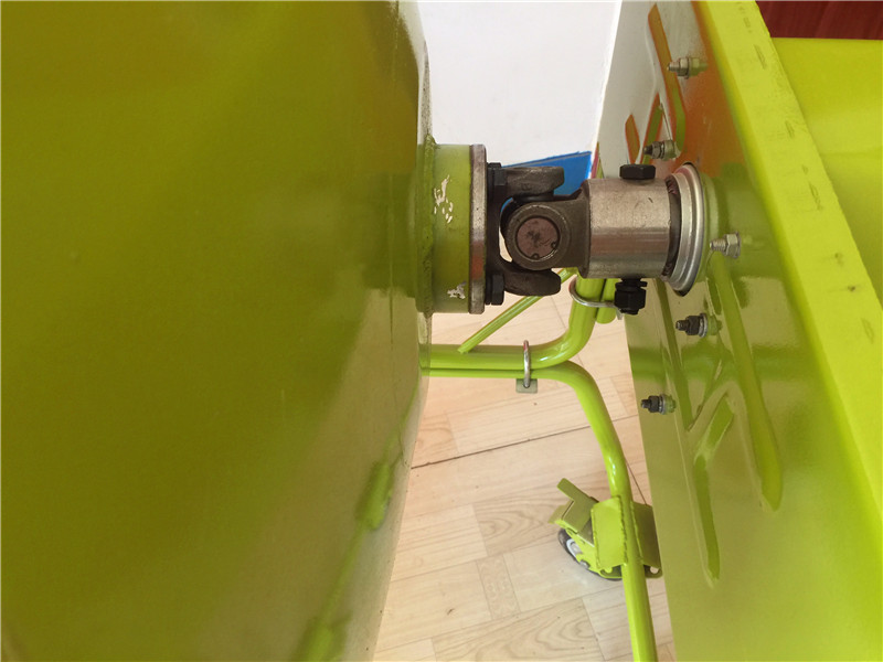 小型建筑搅拌机这一配件,竟能延长其使用寿命5年？那到底是哪一配件？那是万向节。你购买的小型搅拌机有万向节吗？万向节为什么能延长小型搅拌机使用寿命呢？--168飞艇开奖官网开奖记录查询结果--小型建筑搅拌机万向节部位细节展示图