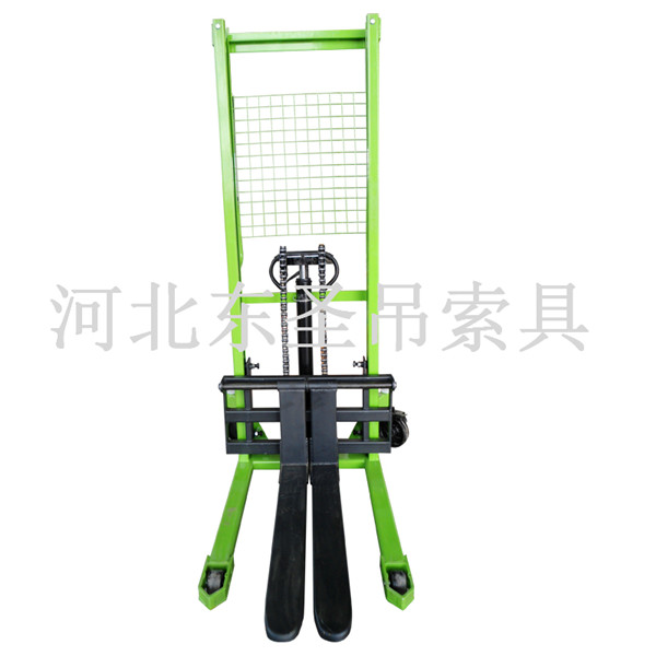 手动液压堆高车维修主要部位细节展示--168飞艇开奖官网开奖记录查询结果--小型搅拌机|石材夹具|液压堆高车|手动叉车