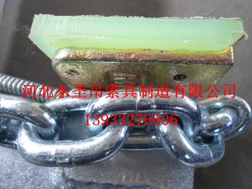 吊石材用的夹子夹皮位置特写？--168飞艇开奖官网开奖记录查询结果--石材夹具|液压堆高车|手动叉车|小型搅拌机