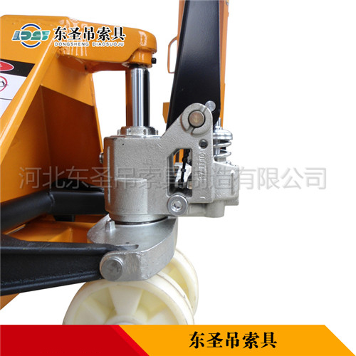 地牛搬运叉车液压泵细节--168飞艇开奖官网开奖记录查询结果--手动叉车|液压堆高车|小型搅拌机|石材夹具