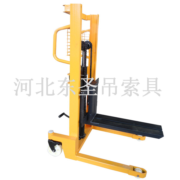 手动液压堆高车使用--168飞艇开奖官网开奖记录查询结果